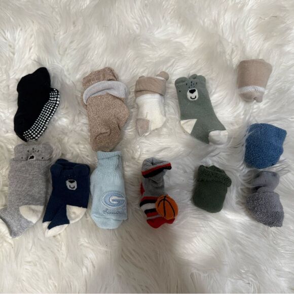 Assorted Baby Socks Collection - Picture 1 of 6